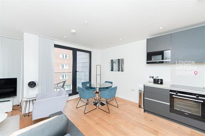 1 Bedroom Apartment To Rent In Luxe Tower, Dock Street, London, E1