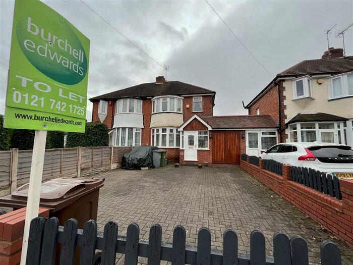 3 Bedroom Semi-Detached House To Rent In Valley Road, Solihull, B92