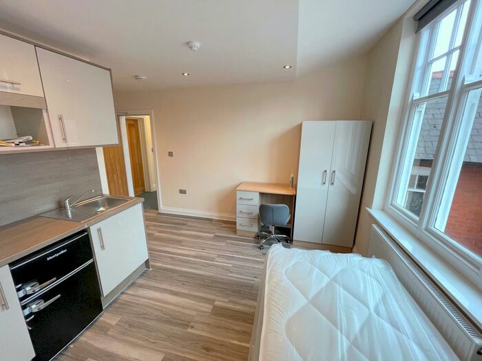 Studio To Rent In Flat Upper New Walk, Leicester, LE1