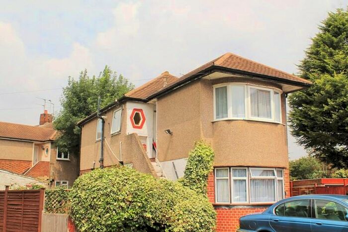 2 Bedroom Maisonette To Rent In Bellegrove Close, Welling, Kent, DA16