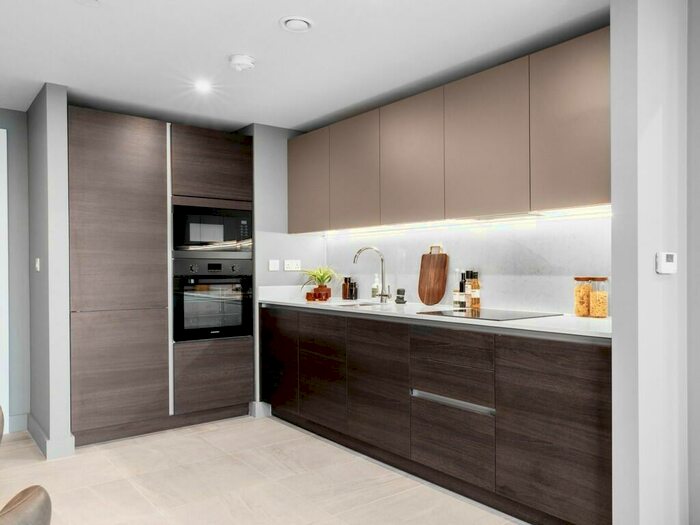 2 Bedroom Apartment To Rent In Broad Street, Birmingham, B15