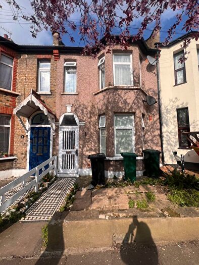 5 Bedroom Terraced House To Rent In Mayville Road, Ilford, IG1