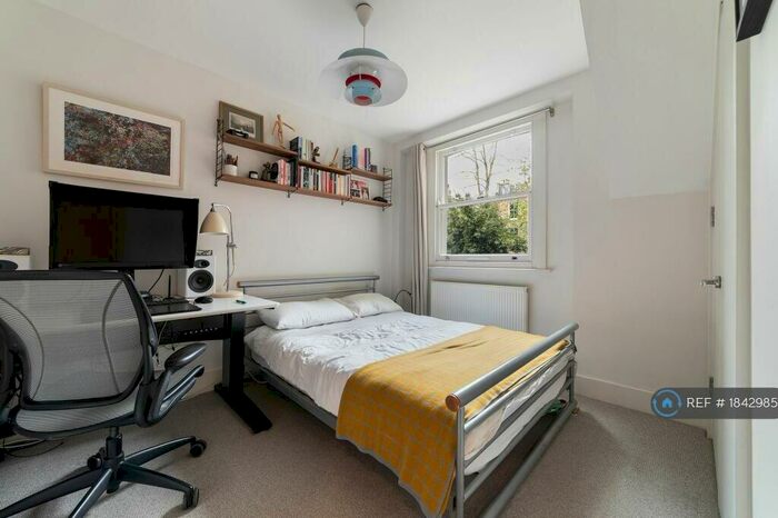 4 Bedroom Flat To Rent In Allen Road, London, N16