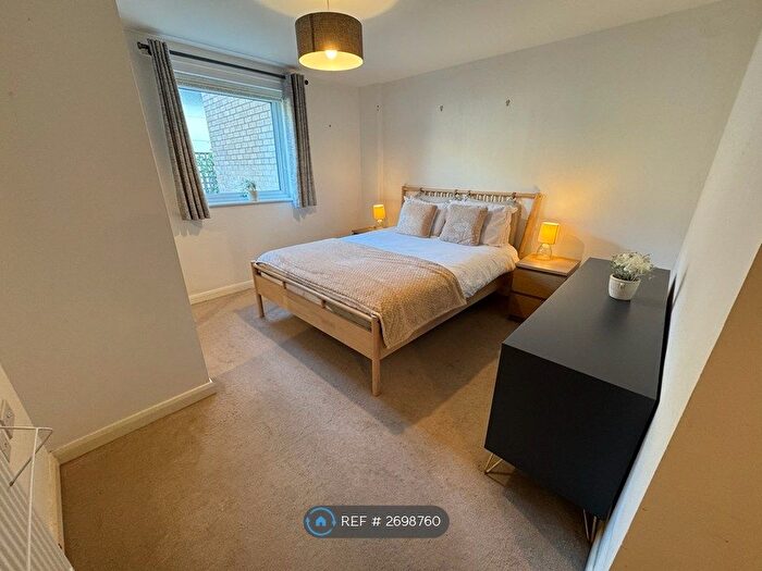 2 Bedroom Flat To Rent In Pym Court, Cambridge, CB1