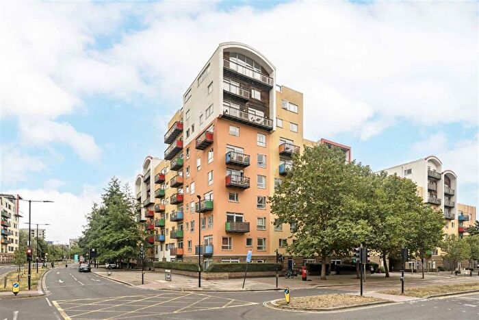 2 Bedroom Flat To Rent In John Harrison Way, Greenwich, SE10