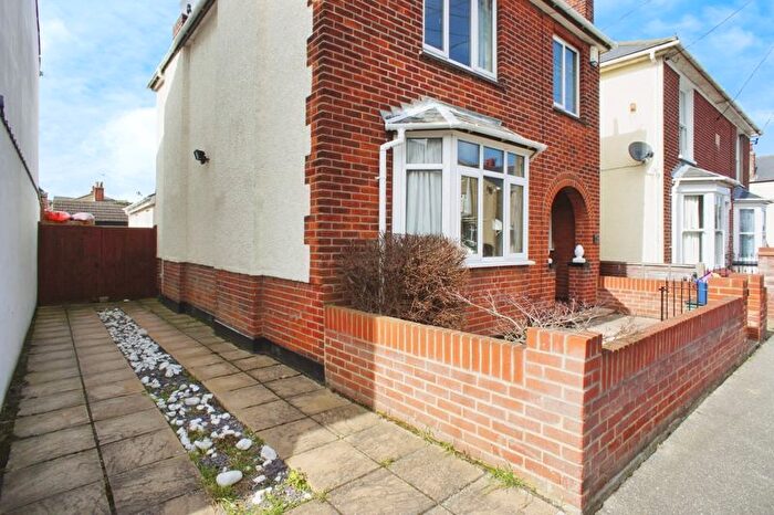 3 Bedroom Detached House To Rent In Tower Street, Brightlingsea, CO7