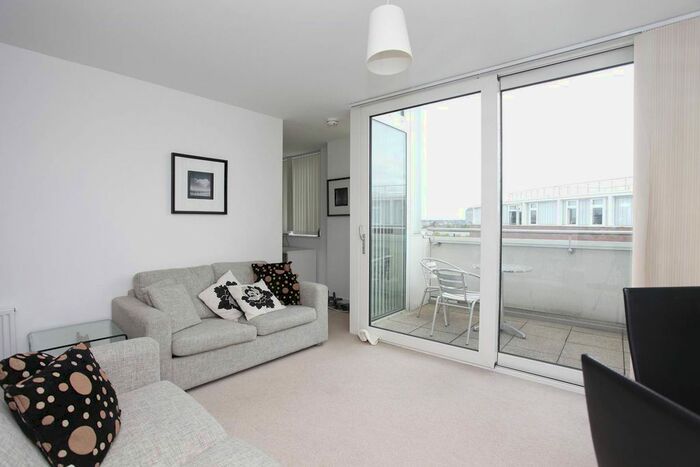 1 Bedroom Flat To Rent In Surrey Quays Road, Canada Water, London, SE16