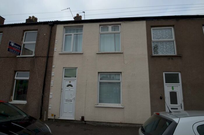2 Bedroom Flat To Rent In Agate Street, Splott, Cardiff, CF24