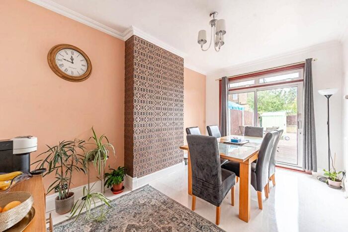 3 Bedroom Terraced House For Sale In Salisbury Road, Harrow, HA1