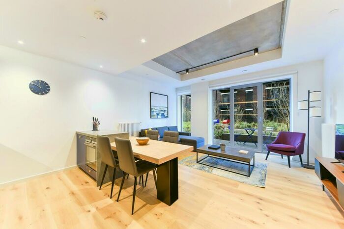 1 Bedroom Apartment To Rent In Rendel House, Goodluck Hope, London, E14
