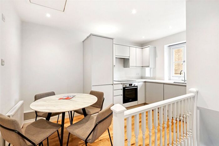 1 Bedroom Flat To Rent In Egerton Terrace, London, SW3