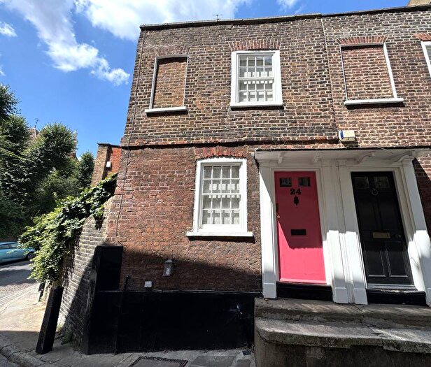 2 Bedroom End Of Terrace House For Sale In Holly Mount, Hampstead Village, NW3