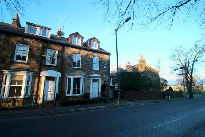 2 Bedroom Flat To Rent In Otley Road, Harrogate, North Yorkshire, Uk, HG2