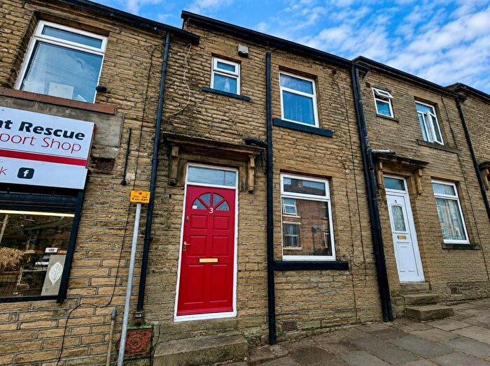 2 Bedroom Terraced House For Sale In Cobden Street, Allerton, Bradford, BD15