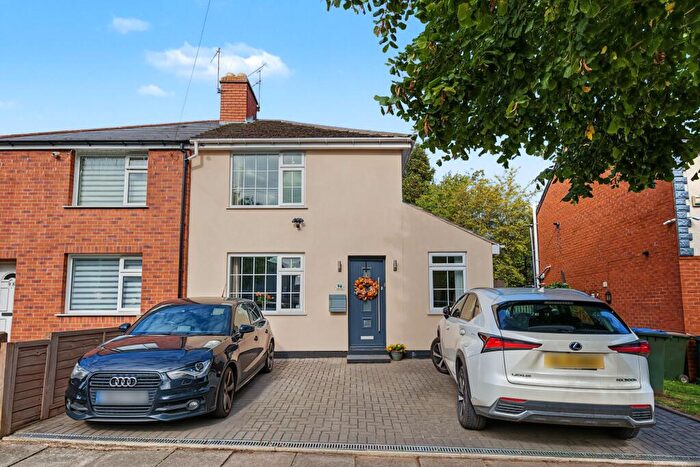 3 Bedroom Semi-Detached House For Sale In Poole Road, Coundon, CV6