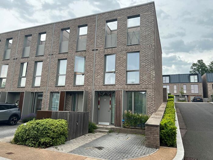 3 Bedroom End Of Terrace House For Sale In Khartoum Parade, Chatham, Medway, ME4