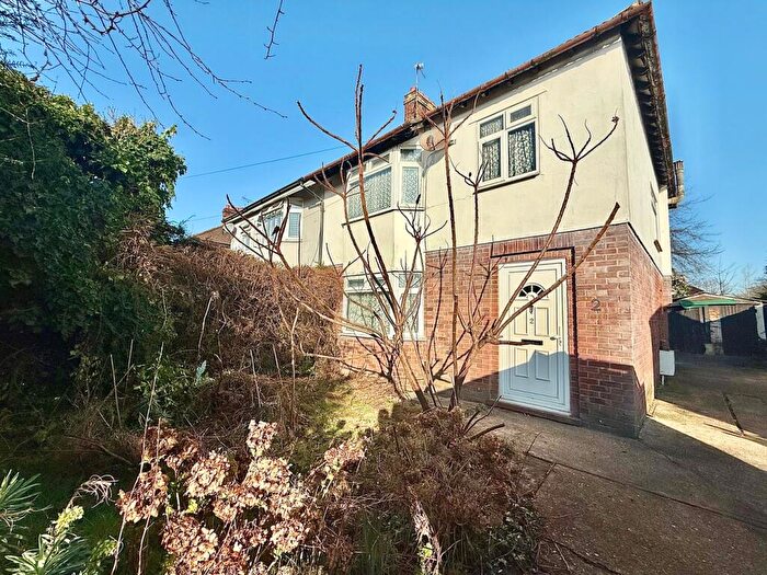 3 Bedroom Semi Detached House For Sale In Dugard Avenue, Colchester, CO3