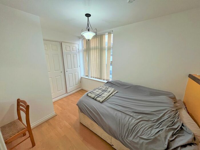 1 Bedroom Flat To Rent In Bartholomew Street West, Exeter, EX4