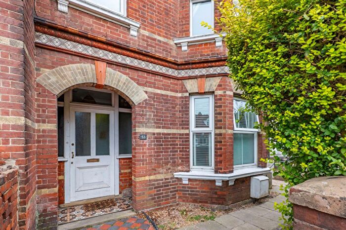 2 Bedroom Flat For Sale In Colebrook Road, Tunbridge Wells, TN4