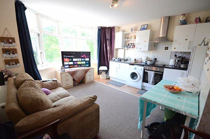 1 Bedroom Flat To Rent In Vicarage Road, Bournemouth, BH9