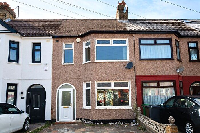 3 Bedroom Terraced House For Sale In Craven Gardens, Barking, IG11