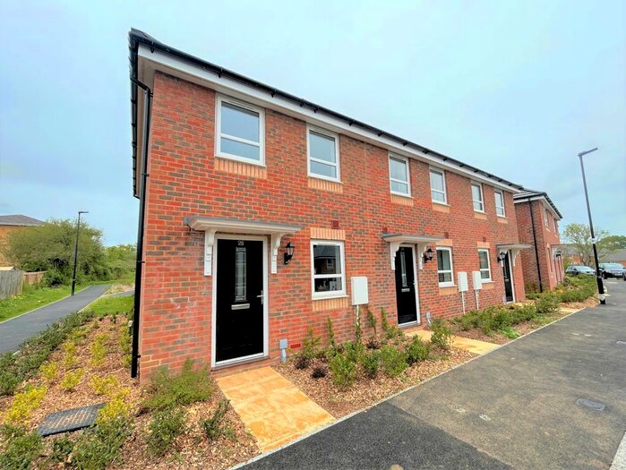 2 Bedroom Terraced House To Rent In Larkspur Close, Newport, PO30