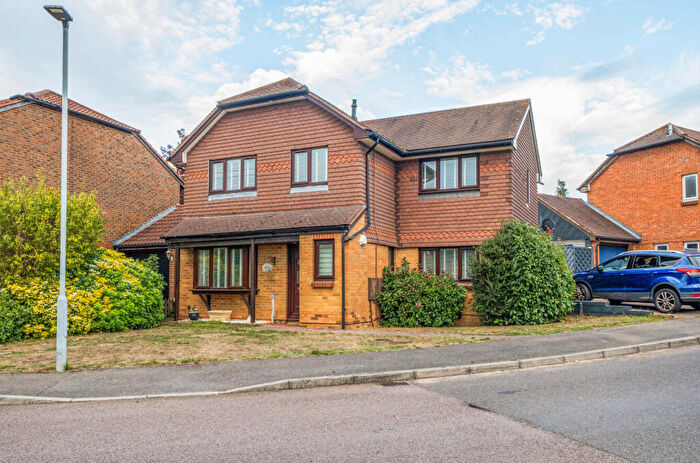 4 Bedroom Detached House For Sale In Shakespeare Way, Warfield, Bracknell, Berkshire, RG42