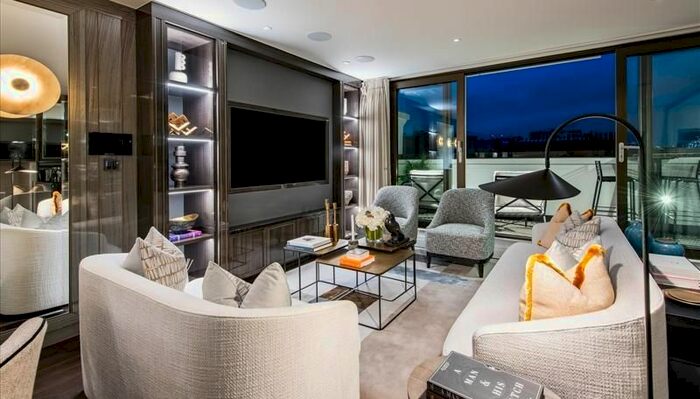 3 Bedroom Flat To Rent In Prince Of Wales Terrace, Kensington, London, W8