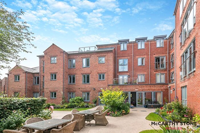 1 Bedroom Flat For Sale In Cardinal Court, Bishophill Junior, York, YO1