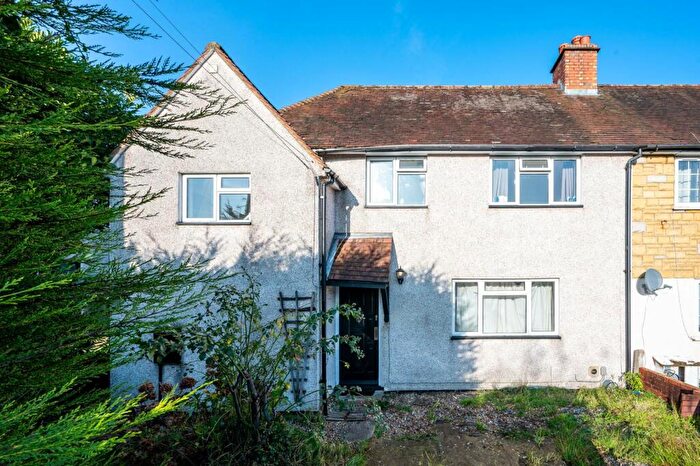 3 Bedroom Terraced House To Rent In Old Palace Road, Guildford, GU2