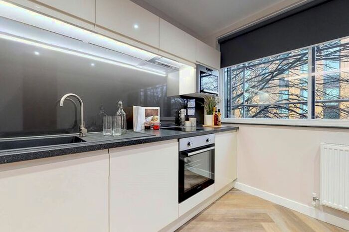 Studio To Rent In Apt, Live Oasis Belgrave Street #, LS2