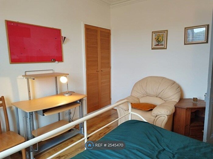 1 Bedroom Flat To Rent In Jute Street, Aberdeen, AB24