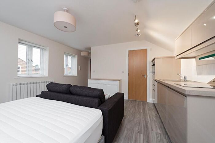 1 Bedroom Studio To Rent In Russell Court, Kidlington, OX5