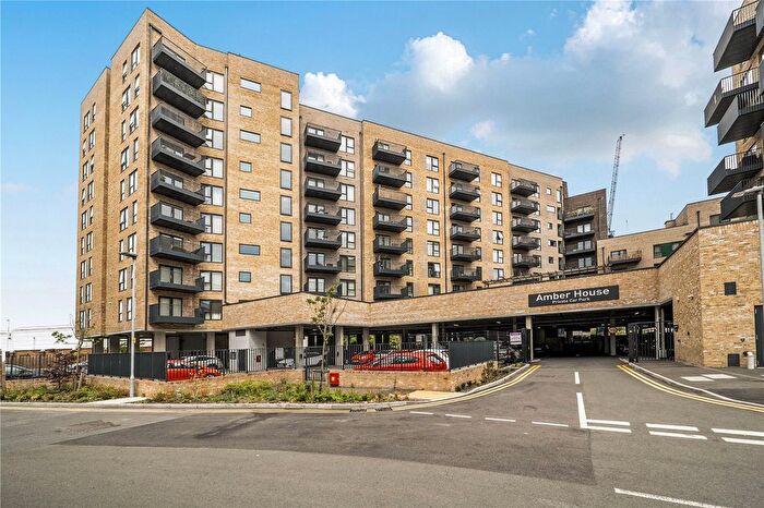 1 Bedroom Flat For Sale In Market Street, Bracknell, Berkshire, RG12