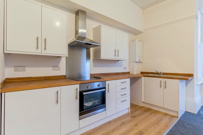 1 Bedroom Flat To Rent In Lawn Road, Wheatley, Doncaster, DN1