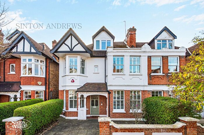 5 Bedroom Terraced House For Sale In Amherst Avenue, Ealing, W13