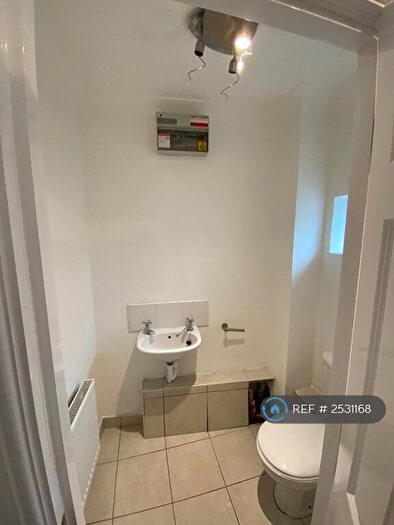 4 Bedroom Terraced House To Rent In Bridges View, Gateshead, NE8