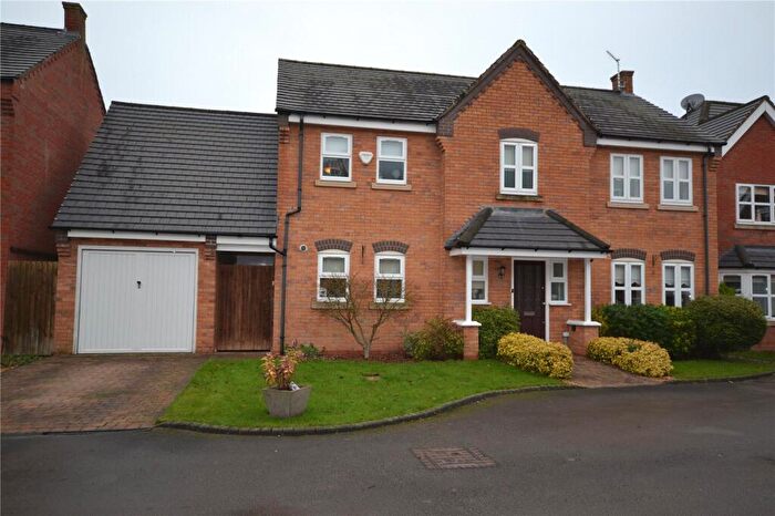 4 Bedroom Detached House For Sale In The Woodlands, Stafford, Staffordshire, ST17