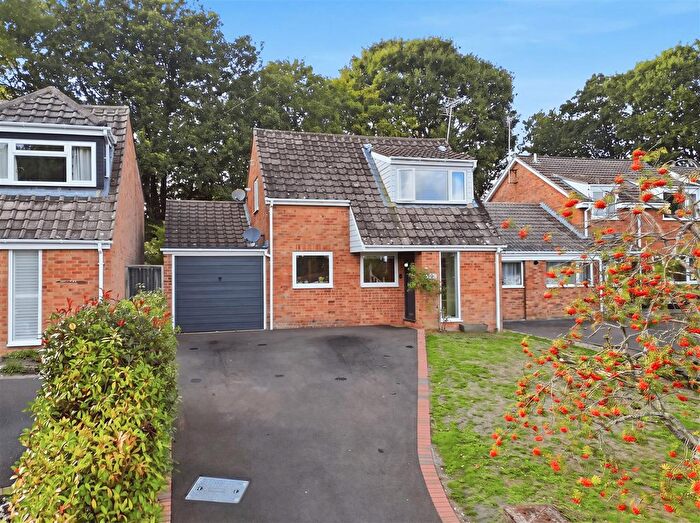 4 Bedroom Detached House For Sale In Aggis Farm, Verwood, BH31