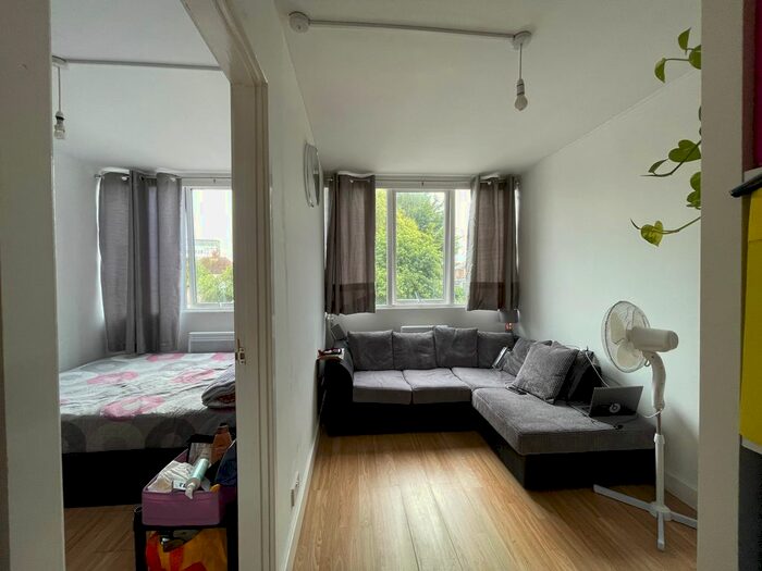 1 Bedroom Flat To Rent In Dunstable Road, Luton, LU4