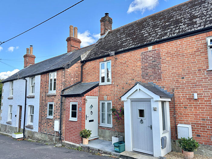 2 Bedroom House For Sale In Well Lane, Shaftesbury, SP7