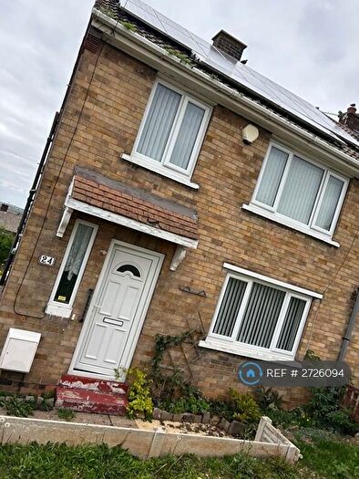 3 Bedroom Semi-Detached House To Rent In Thomas Street, Edlington, Doncaster, DN12