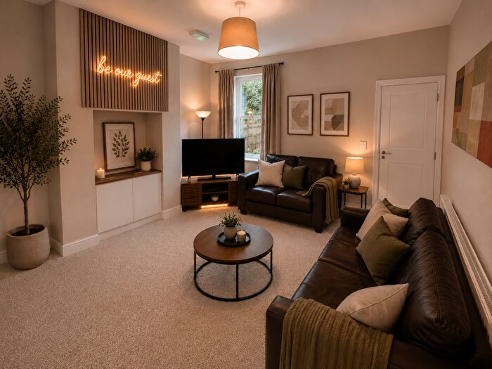 4 Bedroom House To Rent In Mostyn Road - Bed, Edgbaston, West Midlands, B16