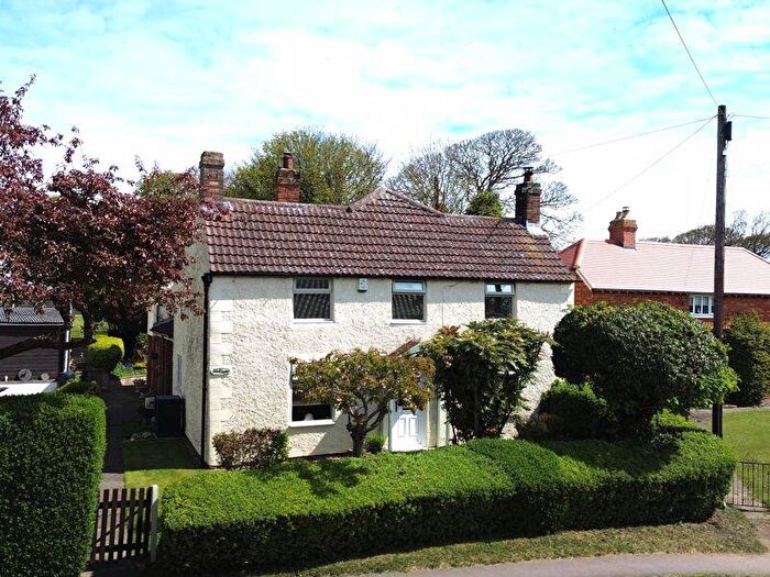 5 Bedroom Detached House For Sale In Main Road, Saltfleet, Louth, LN11