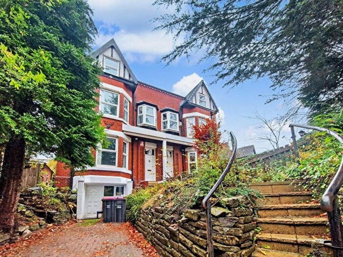 6 Bedroom Property To Rent In Singleton Road, Salford, M7