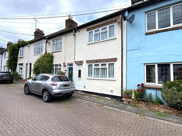 3 Bedroom Terraced House For Sale In St. Thomas Road, Rochford, Essex, SS4