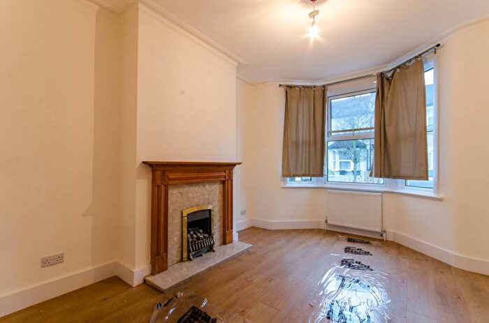 4 Bedroom House To Rent In Oxford Road, , Enfield, EN3