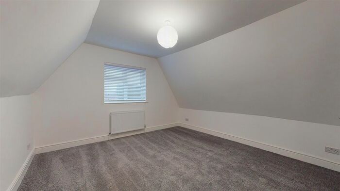2 Bedroom Flat To Rent In Cheriton High Street, Folkestone, CT19