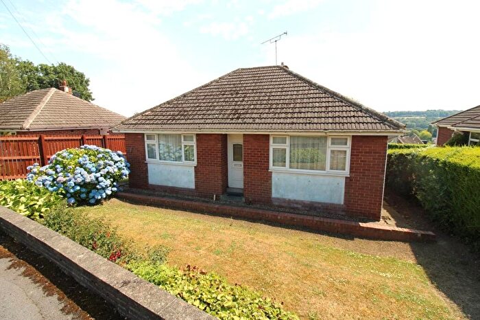 2 Bedroom Bungalow For Sale In Stainborough View, Worsbrough, Barnsley, S70