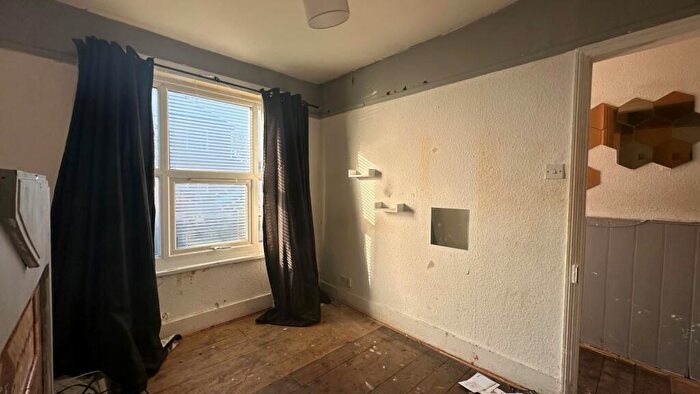 2 Bedroom Terraced House For Sale In Palmerston Road, Croydon, Surrey, CR0